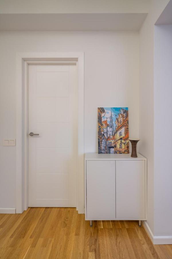 1-Bedroom Penthouse With Underground Parking Ryga Zewnętrze zdjęcie